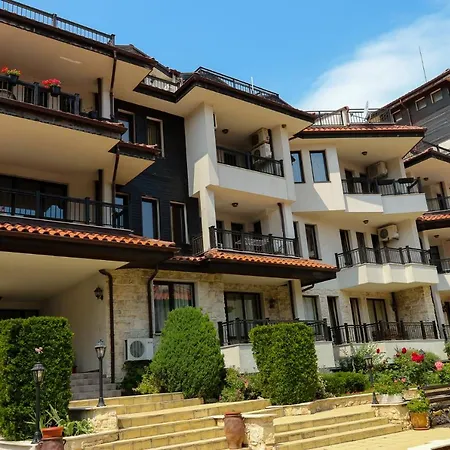 Apartment Complex Dreams Bmt